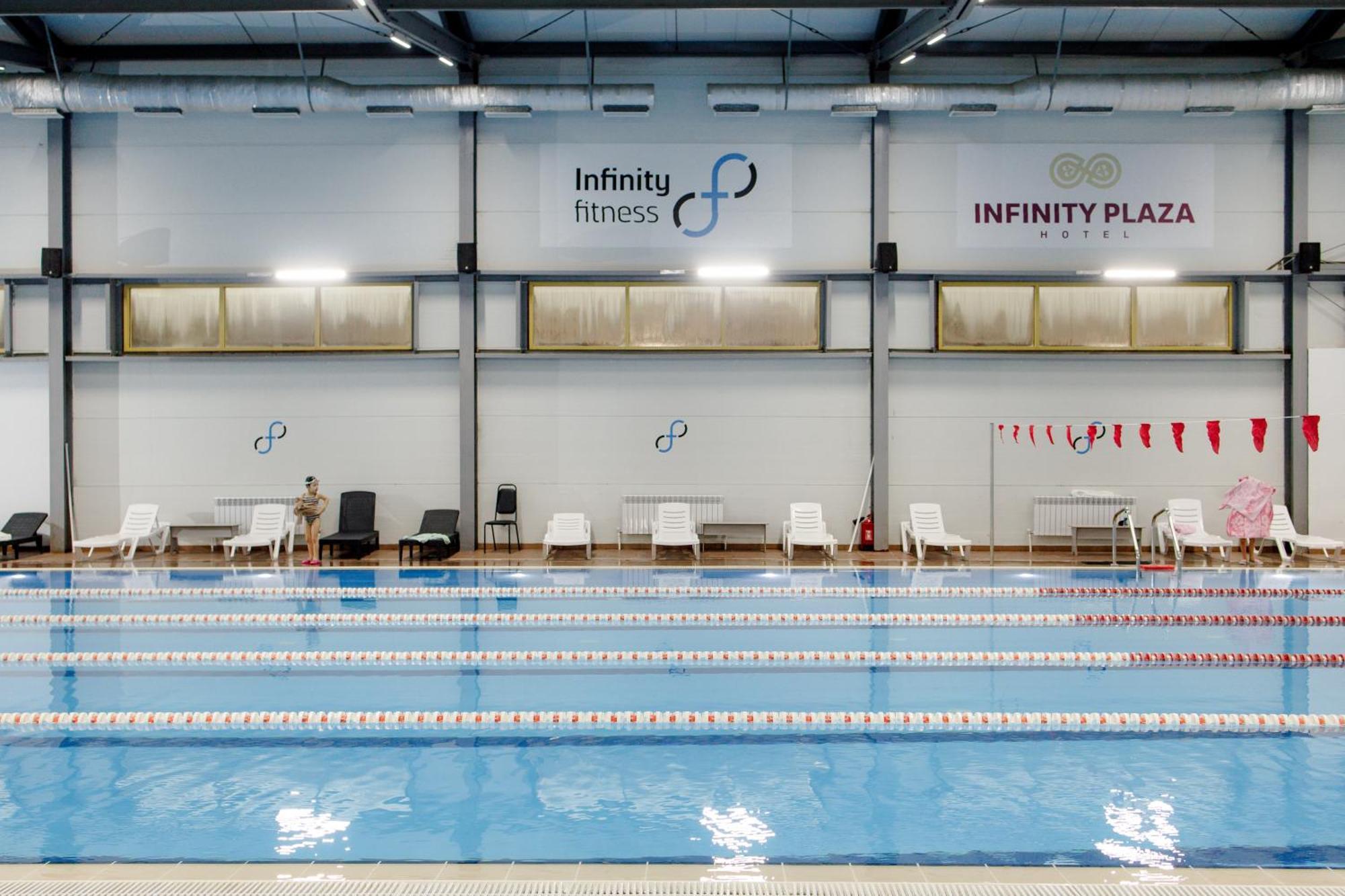 Infinity Plaza Hotel Atyrau Ngoại thất bức ảnh