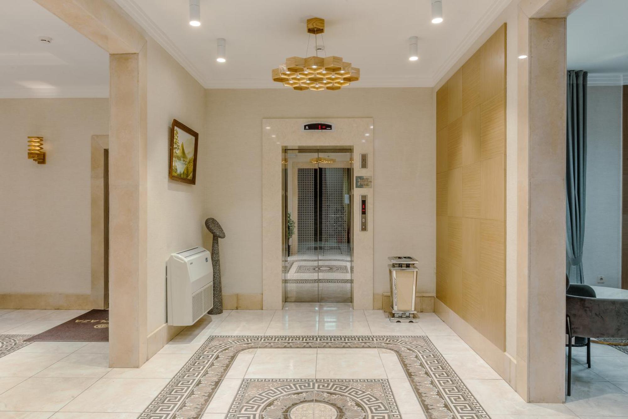 Infinity Plaza Hotel Atyrau Ngoại thất bức ảnh